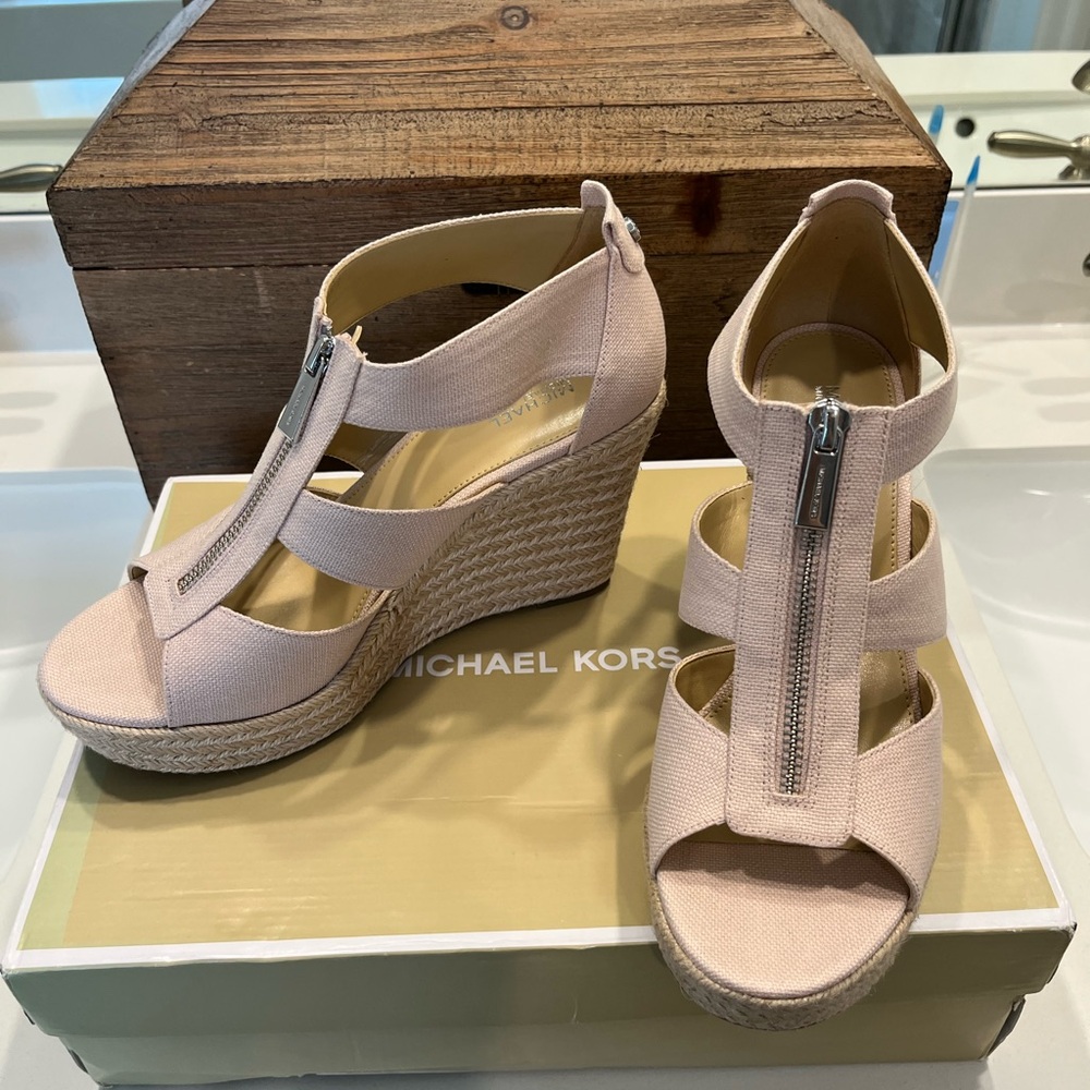 NIB Michael Kors Damita Wedge 8.5